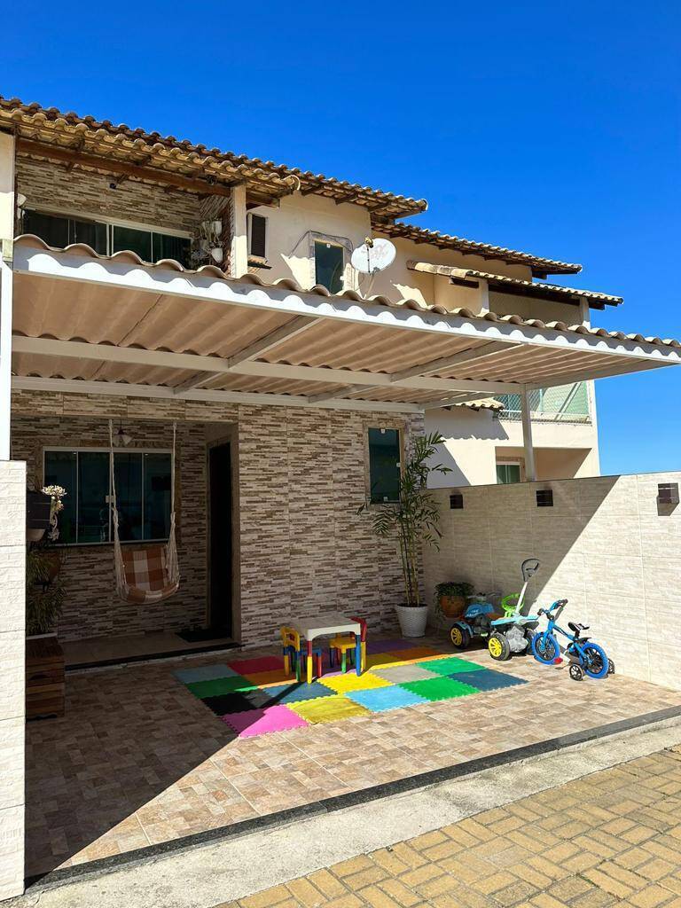 Casa à venda com 2 quartos, 90m² - Foto 1