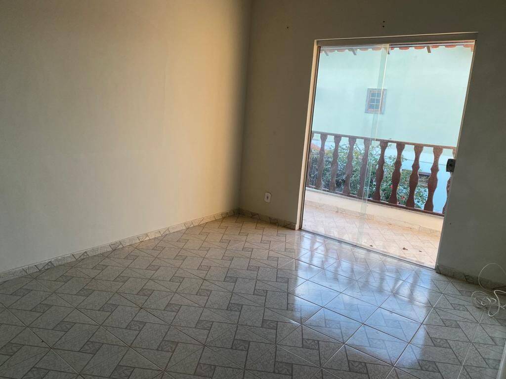 Casa para alugar com 3 quartos, 150m² - Foto 13