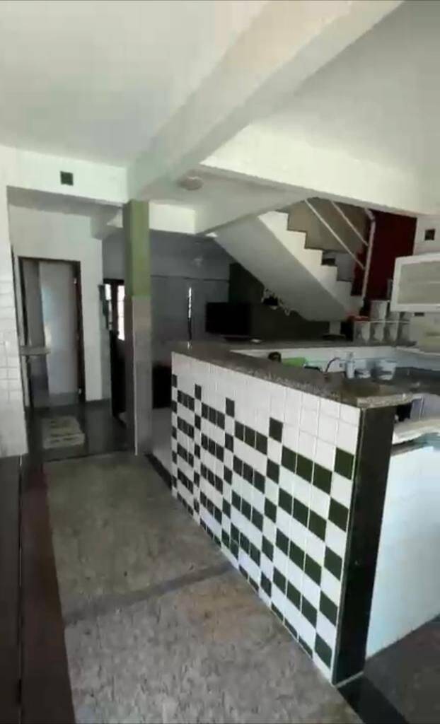 Casa para alugar com 4 quartos, 160m² - Foto 7