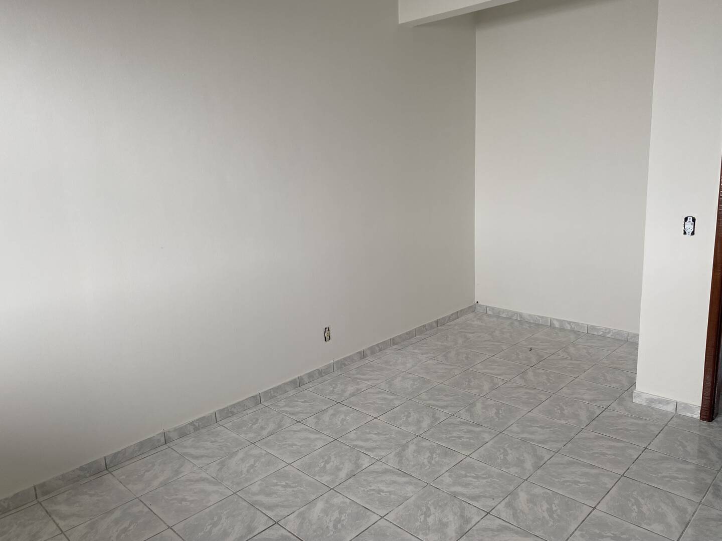 Apartamento para alugar com 2 quartos, 80m² - Foto 4