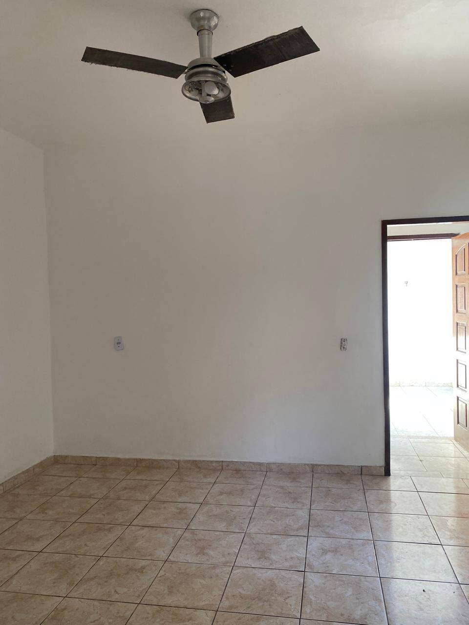 Casa para alugar com 1 quarto, 55m² - Foto 8