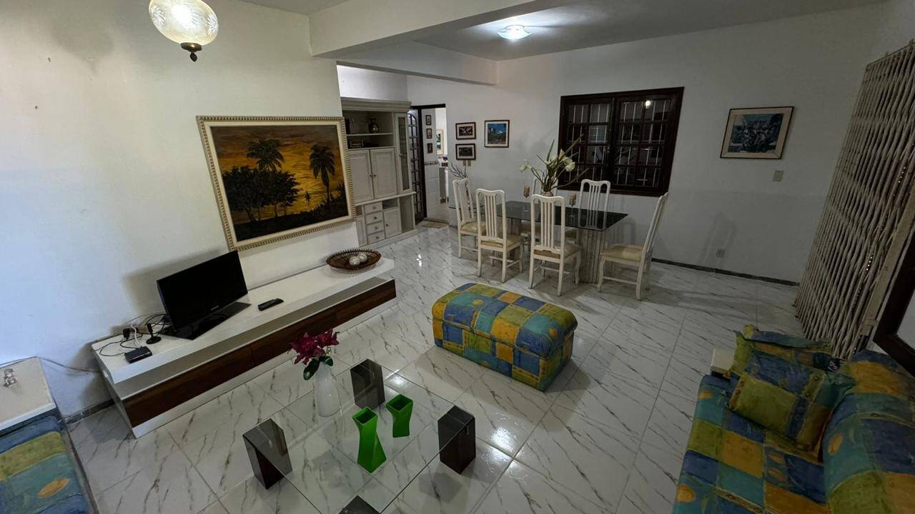 Casa para alugar com 5 quartos, 300m² - Foto 9