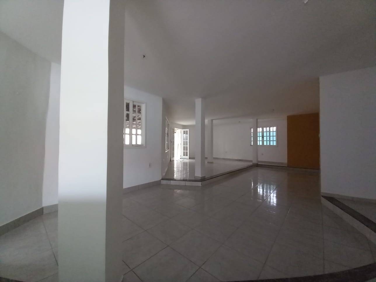 Casa à venda com 3 quartos, 315m² - Foto 19