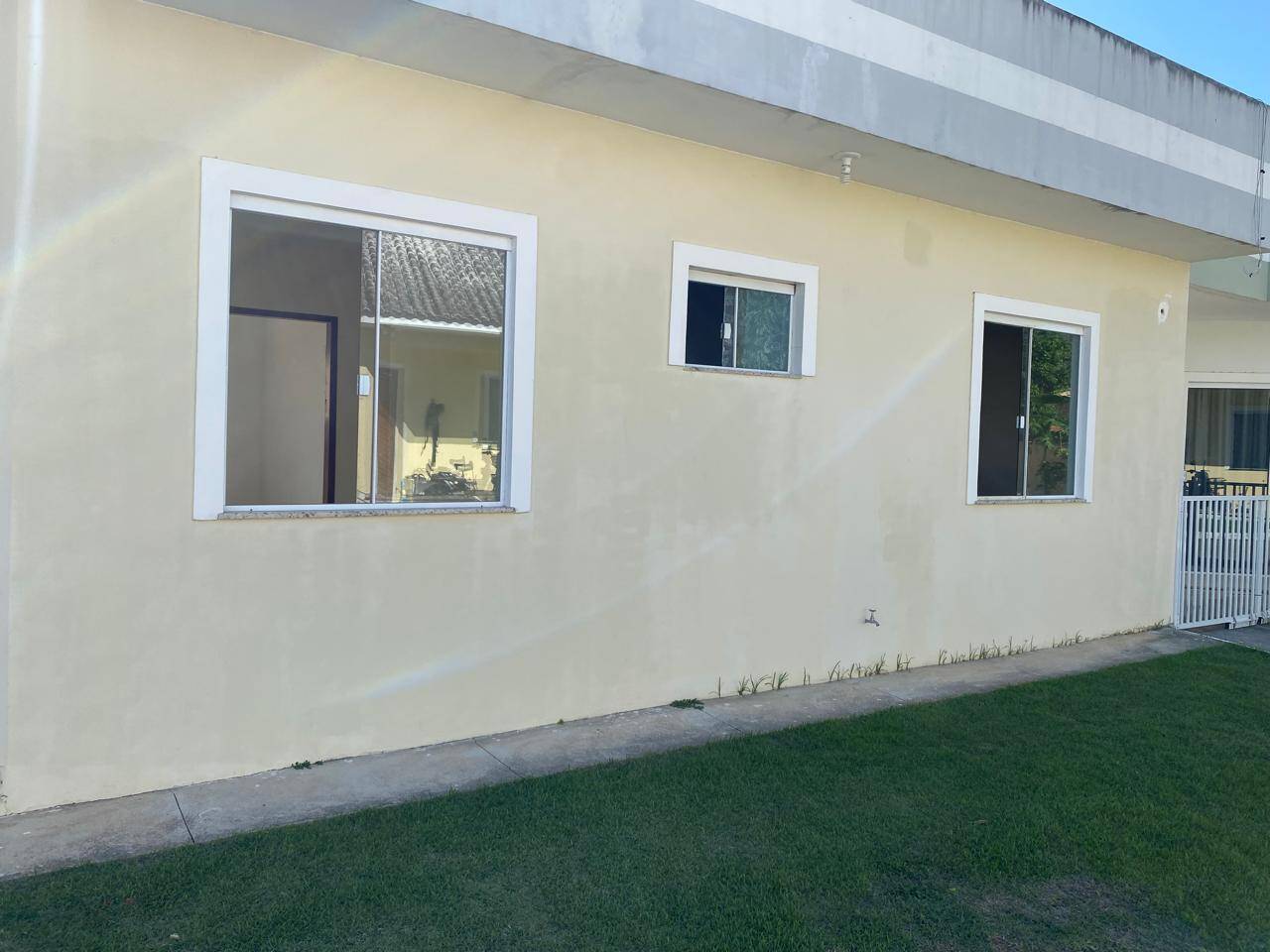 Casa à venda com 2 quartos, 81m² - Foto 2