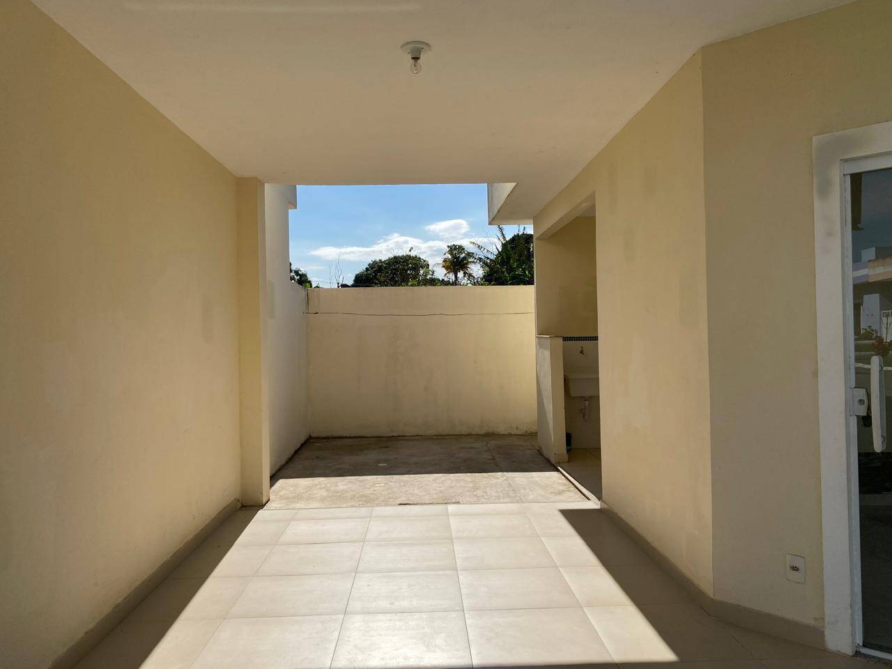 Casa à venda com 2 quartos, 81m² - Foto 11