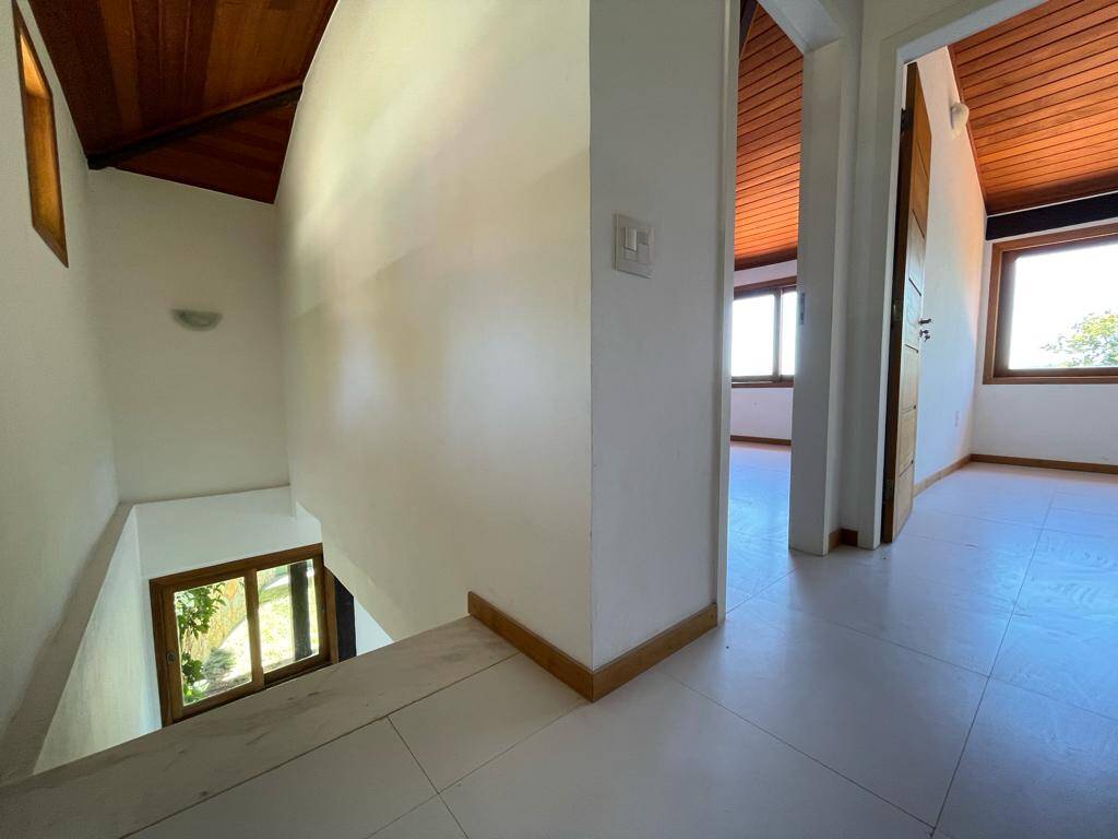 Casa à venda com 3 quartos, 186m² - Foto 14