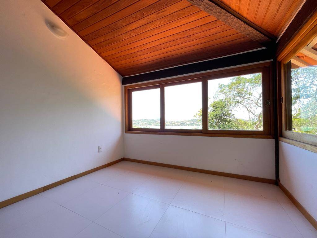 Casa à venda com 3 quartos, 186m² - Foto 18