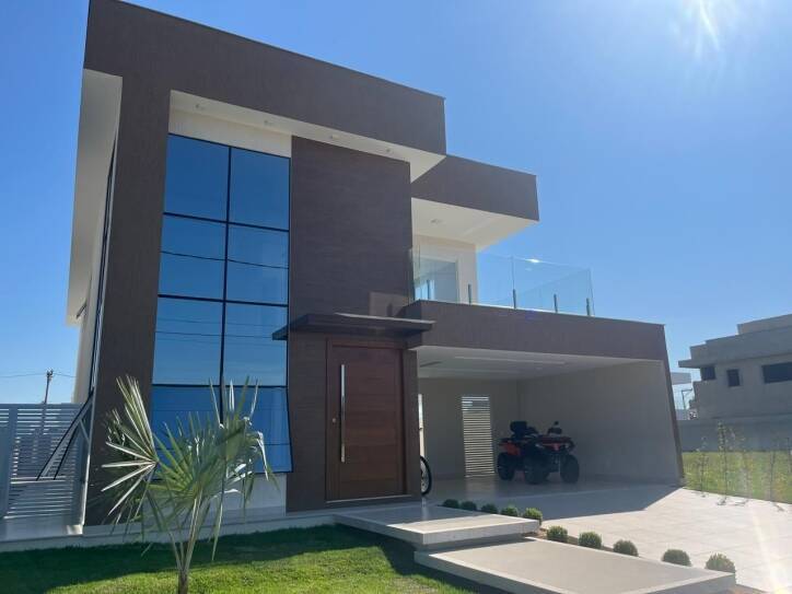 Casa de Condomínio à venda com 4 quartos, 360m² - Foto 1