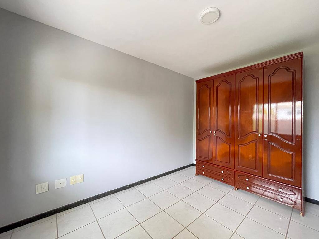 Casa à venda com 4 quartos, 170m² - Foto 10