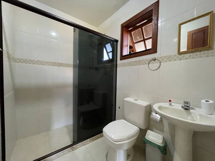 Casa de Condomínio à venda com 5 quartos, 200m² - Foto 21