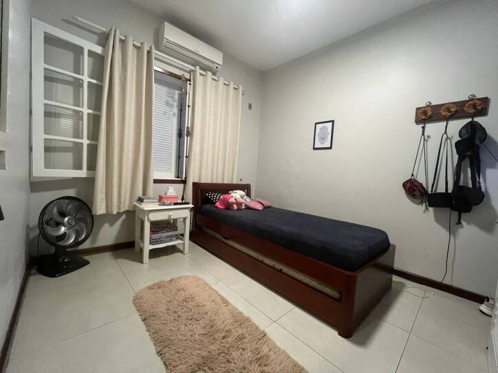 Casa de Condomínio à venda com 4 quartos, 195m² - Foto 4