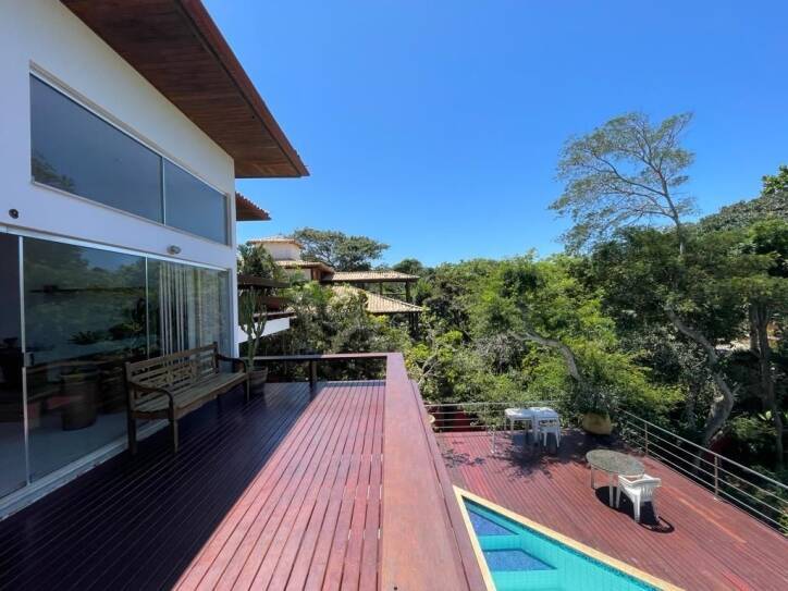 Casa à venda com 6 quartos, 200m² - Foto 9