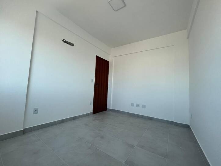 Apartamento à venda com 2 quartos, 75m² - Foto 10