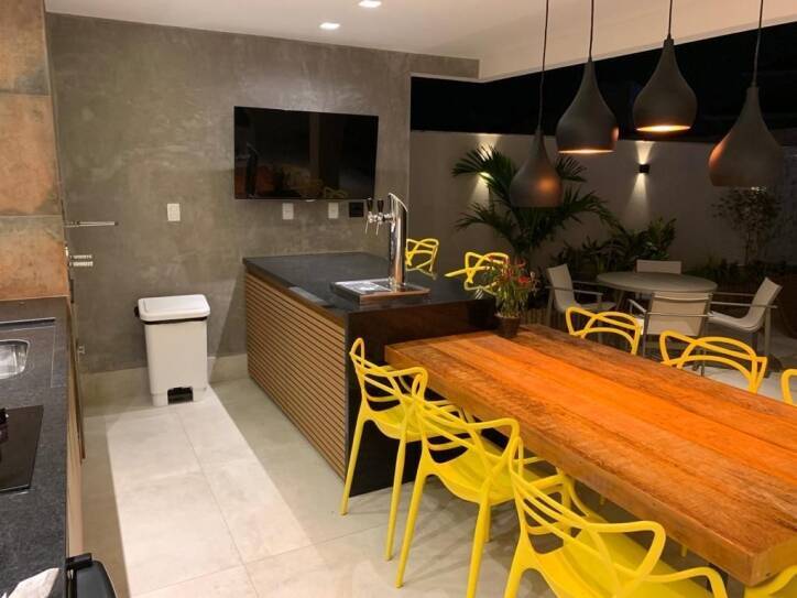 Casa de Condomínio à venda com 4 quartos, 230m² - Foto 4