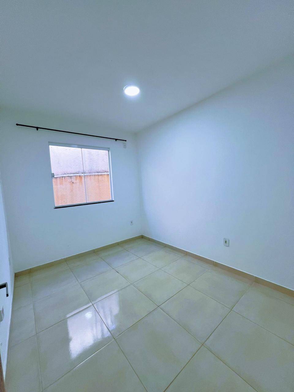 Casa para alugar com 2 quartos, 90m² - Foto 4