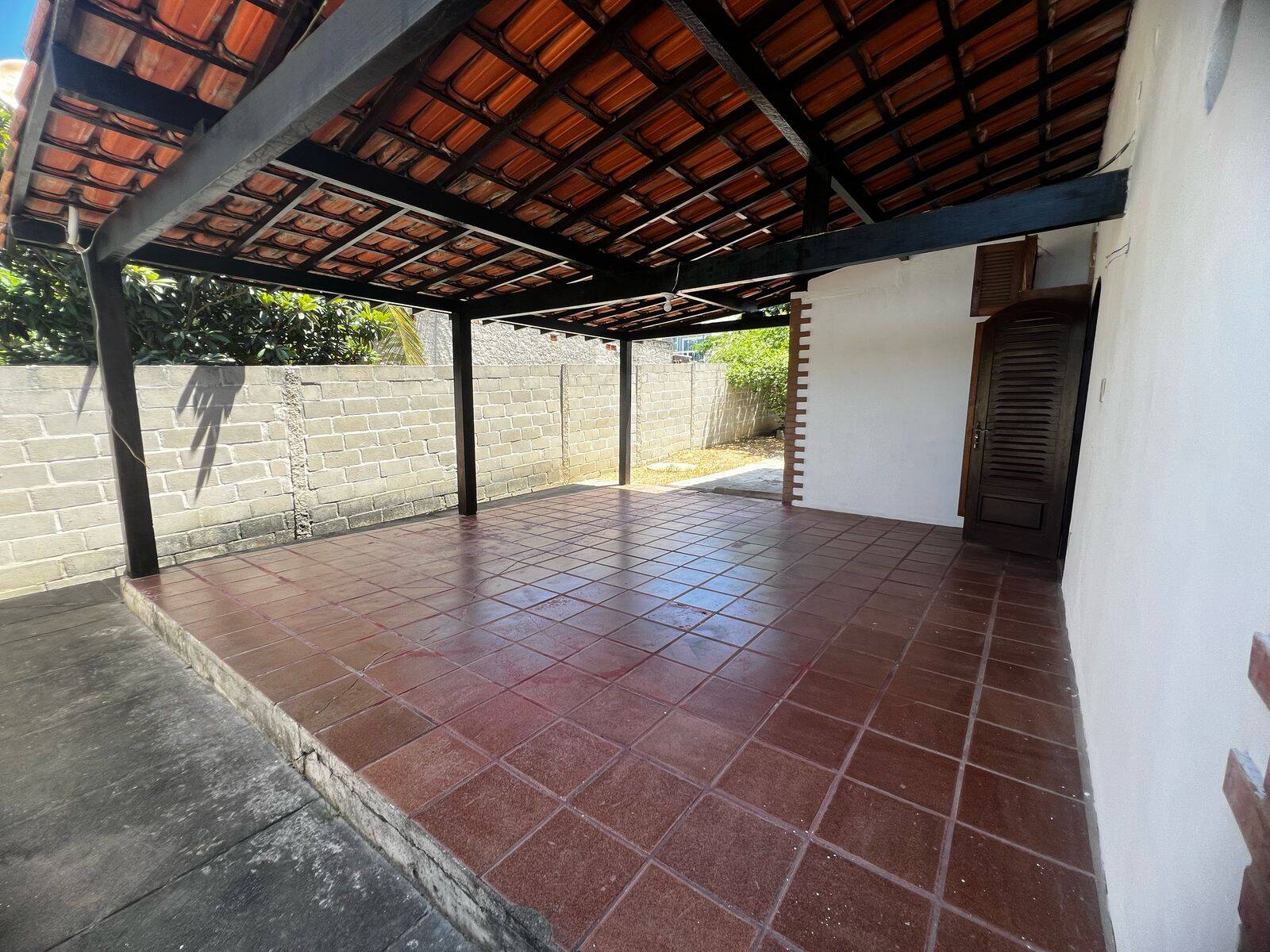 Casa para alugar com 4 quartos, 332m² - Foto 3