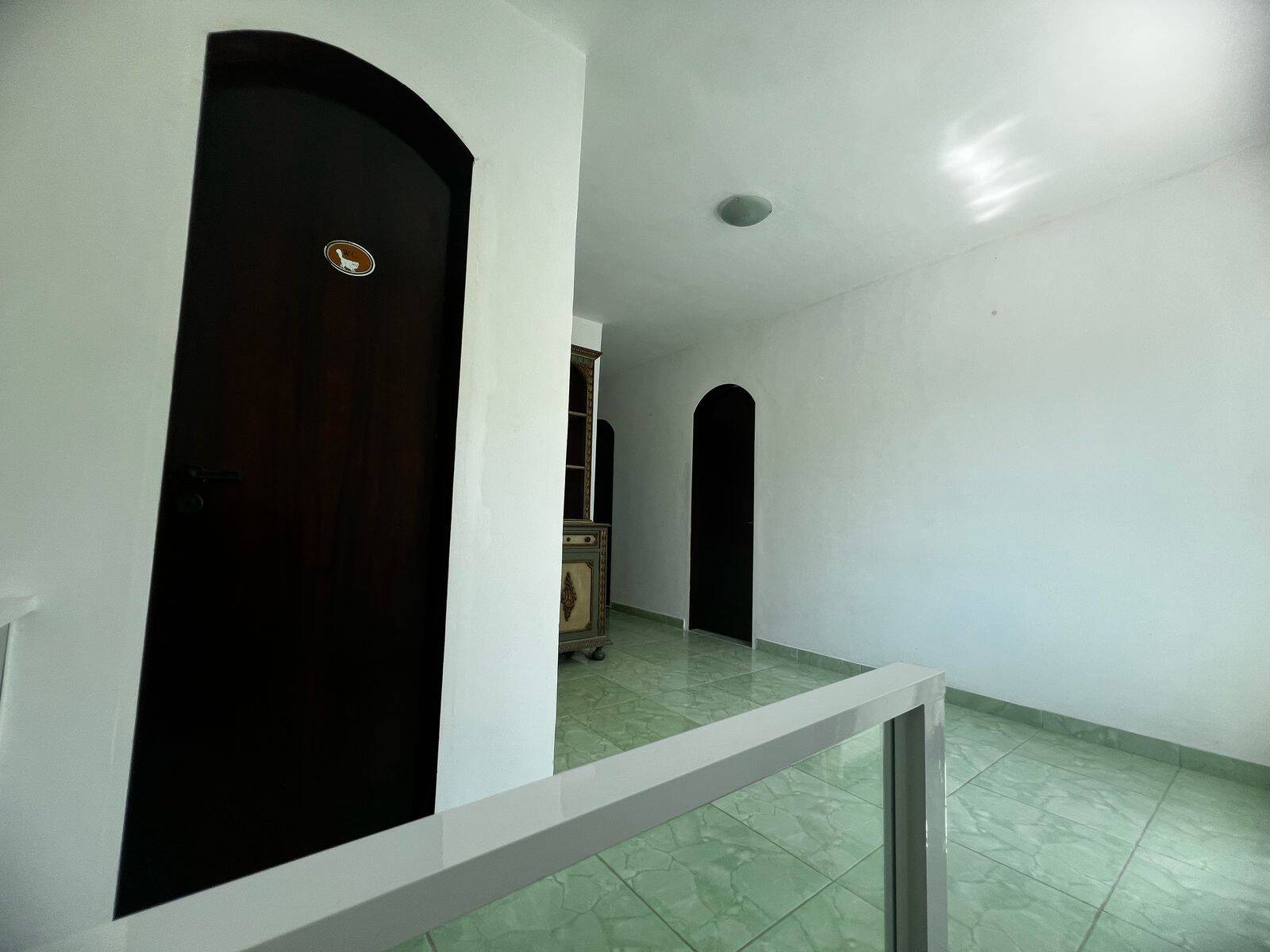 Casa para alugar com 4 quartos, 332m² - Foto 18