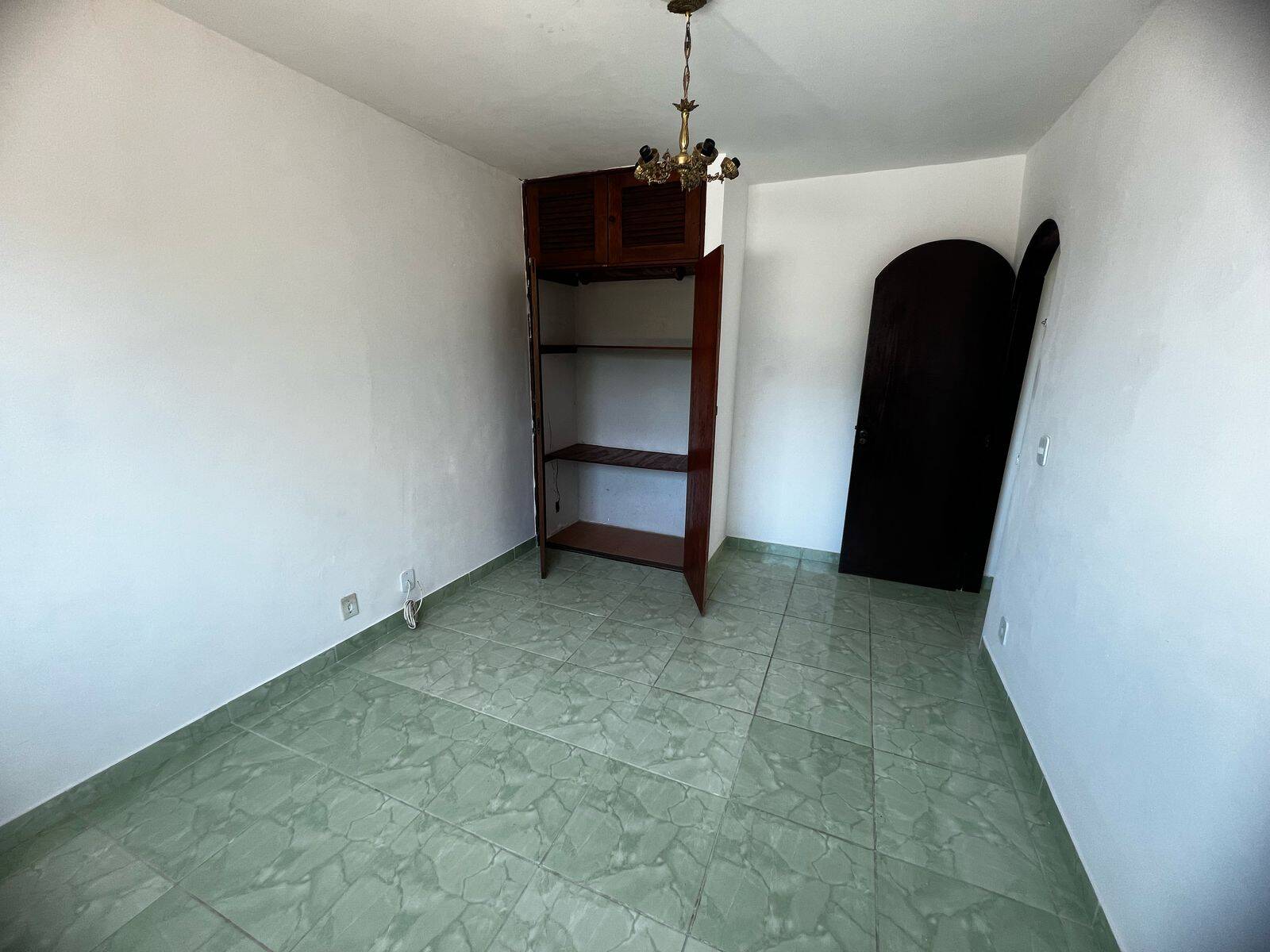 Casa para alugar com 4 quartos, 332m² - Foto 22