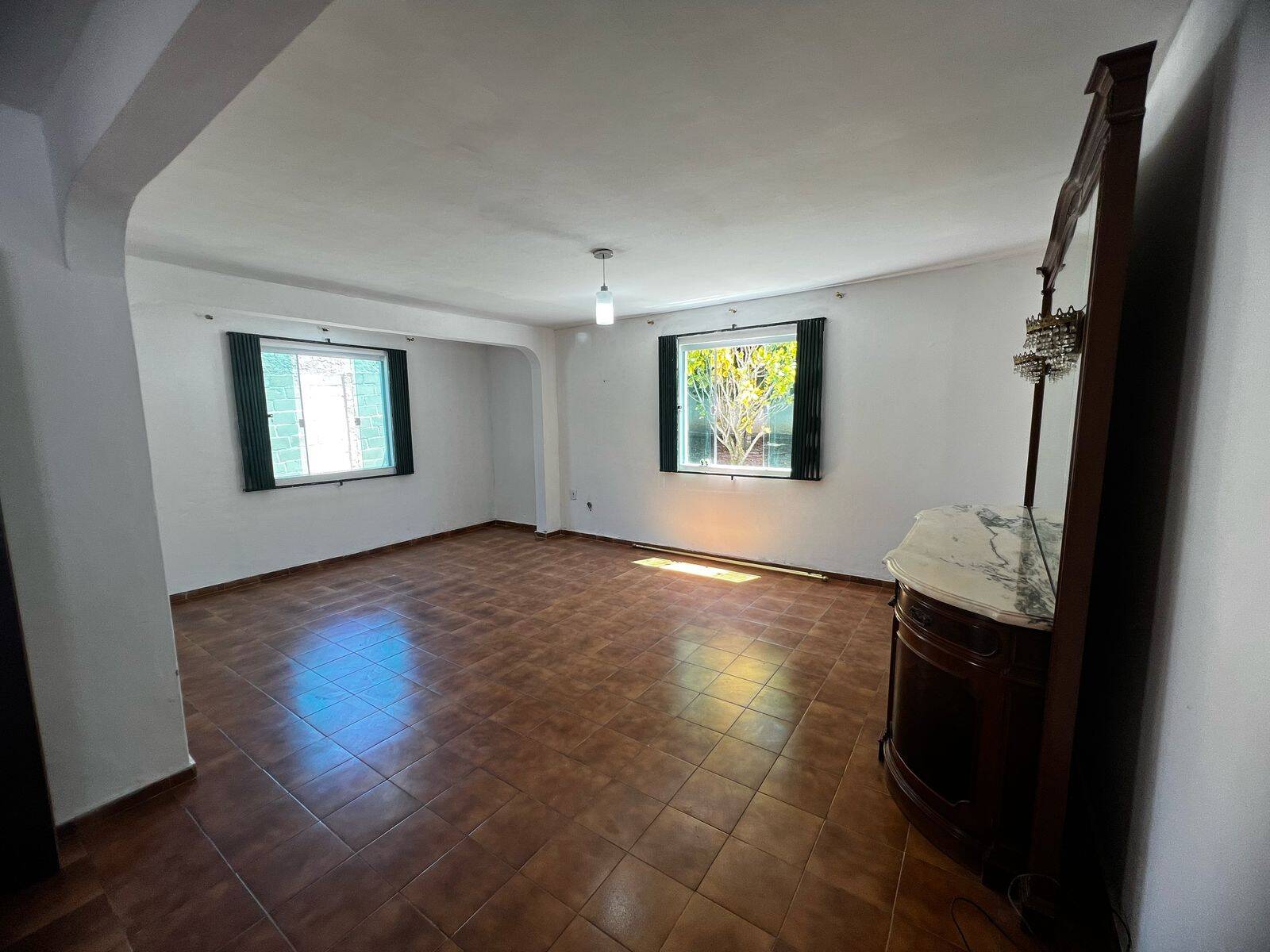 Casa para alugar com 4 quartos, 332m² - Foto 36