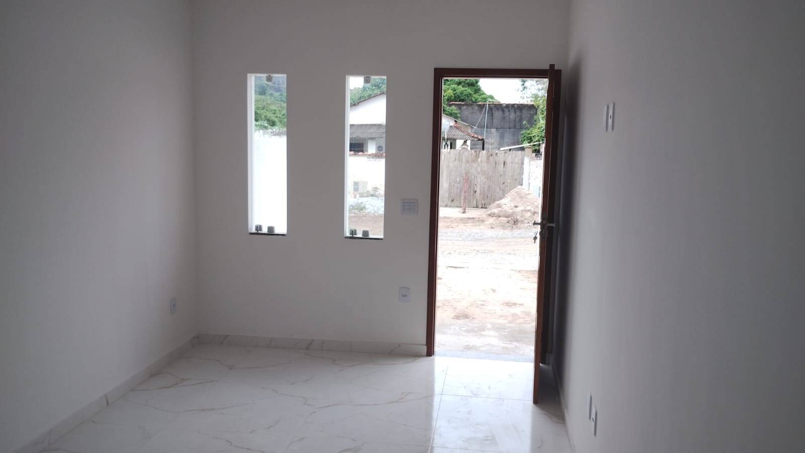 Casa à venda com 2 quartos, 55m² - Foto 25