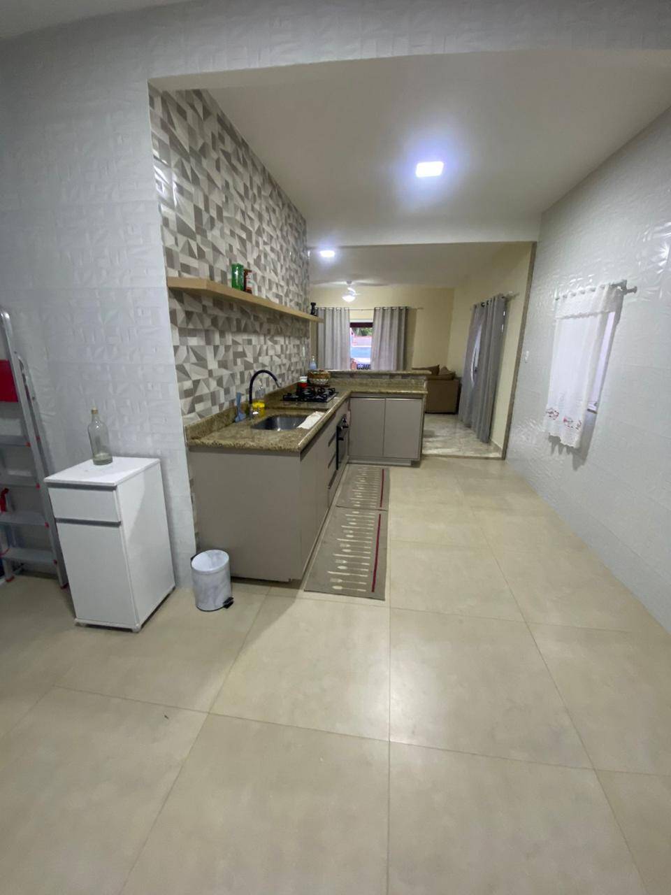 Casa para alugar com 3 quartos, 180m² - Foto 18